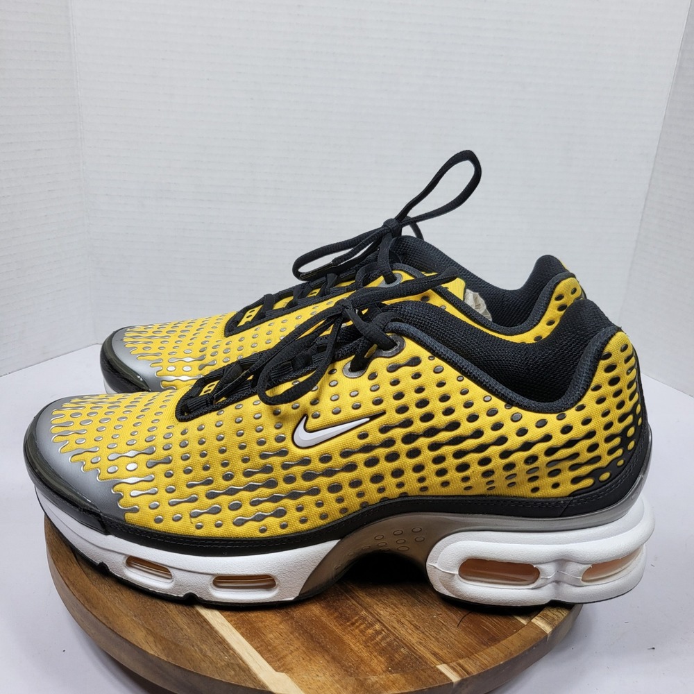 Nike Air Max Plus Drift Men 10.5 Yellow Black HQ2197-700 Excellent Tuned Air